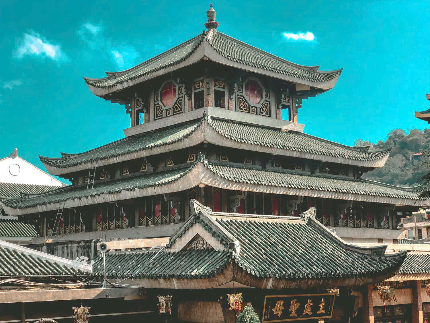 KHÁM PHÁ MIỀN SÔNG NƯỚC